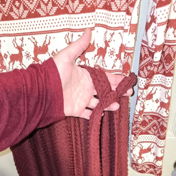 NWT Anika Burke Reindeer & Burgundy Print Fit & Flare Mock Neck Midi Dress XL - Picture 8 of 10